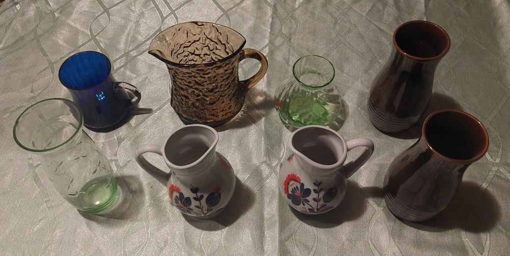 Всё из гаража, отдам дешево, тарелки, фужеры, вазы и т.д. см фото