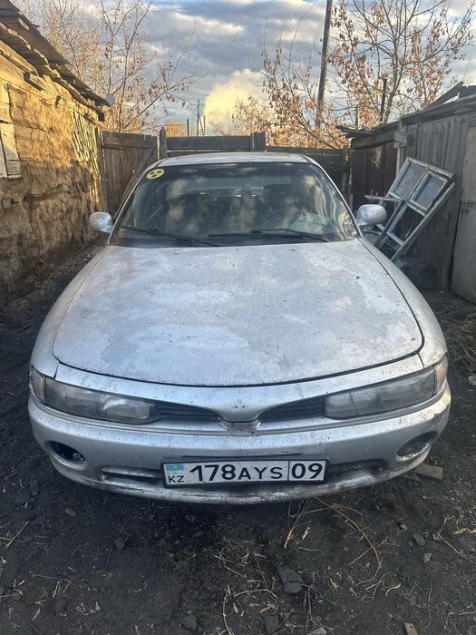 Mitsubishi galant