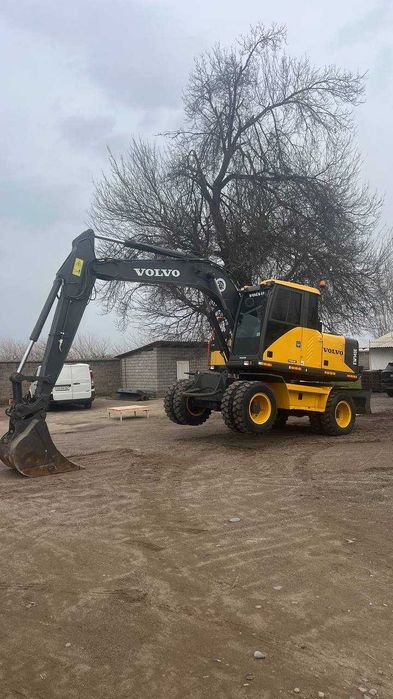 Экскаватор Volvo ,EW140