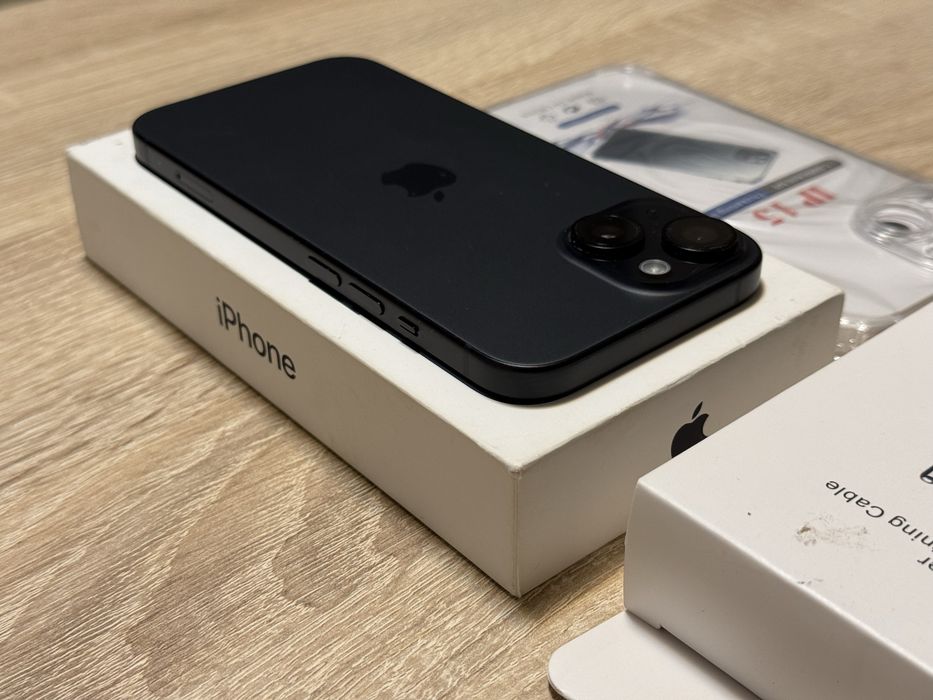 iPhone 15 128GB Black 95% Baterie + Încărcător Fast + Husă + Folie