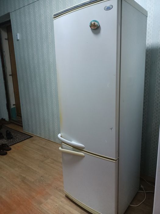 Продам холодильник Минск Атлант
