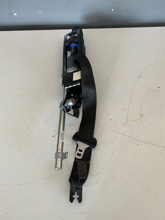 Centura dreapta fata VOLVO XC60 2009-2017 39818848  39817382