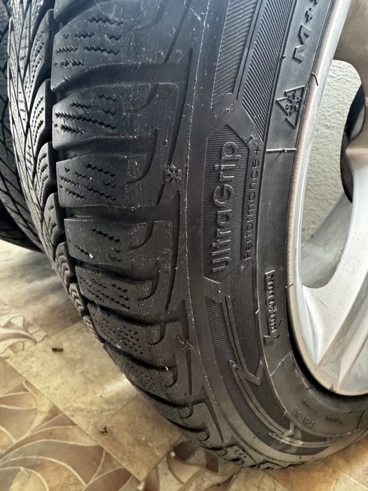225/50/17 Зимни гуми Goodyear UGP+ 4 бр.