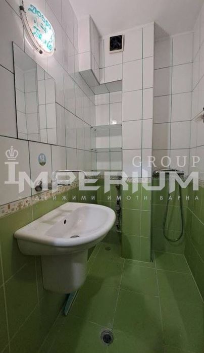 Дава се под наем Двустаен апартамент в Варна, Колхозен пазар - 65 кв.м за 357 € - Снимка #5