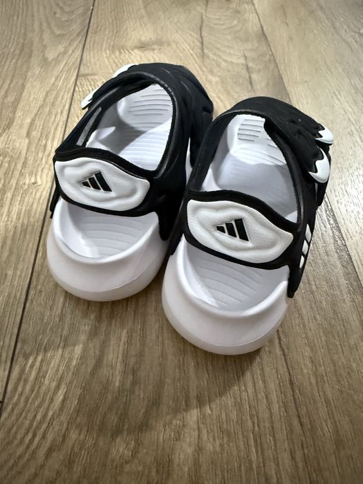 Детски сандали Adidas