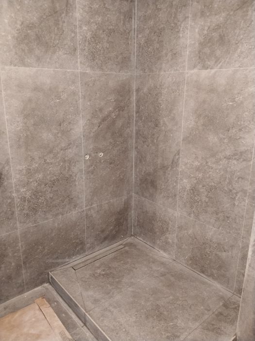 Кафельшик плиточник