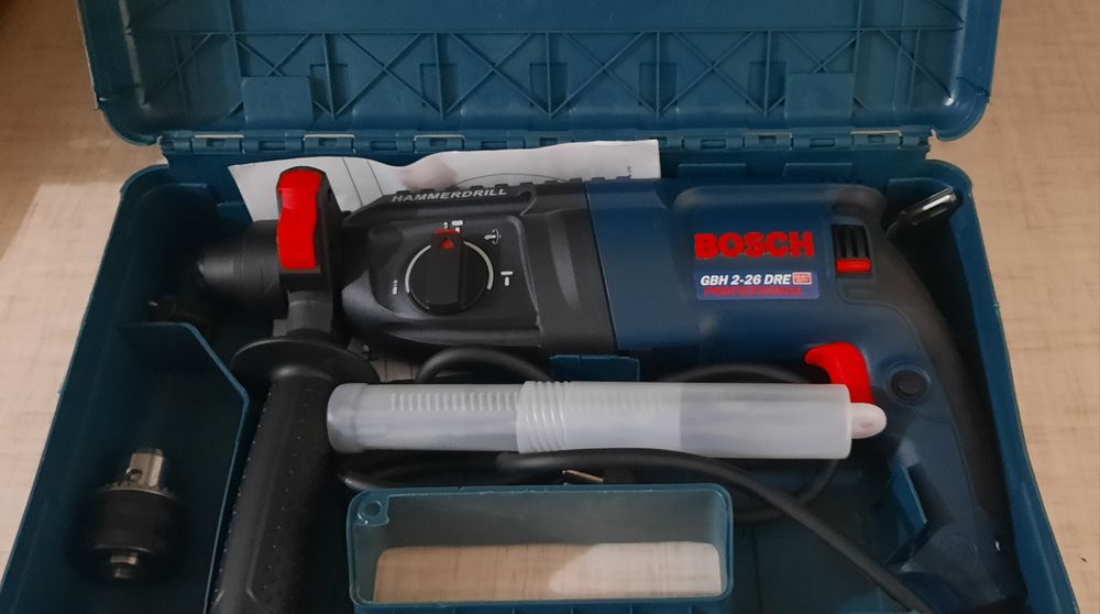 Перфоратор Bosch новый 26 размер.