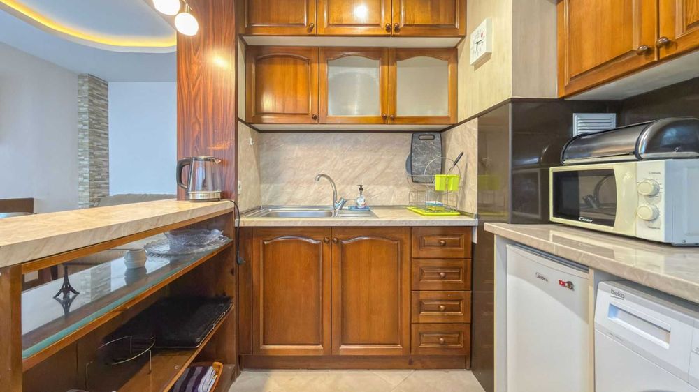 Продава се Тристаен апартамент в София, Медицинска академия - 74 кв.м за 2275 €/кв.м - Снимка #1