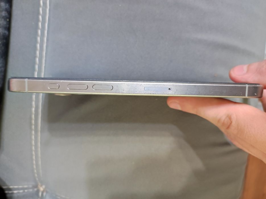 Обменяю iphone 15 pro max