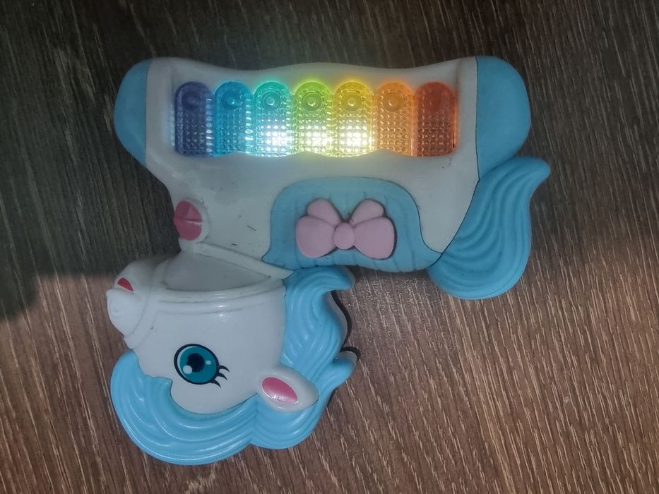 Пианино интерактивный игрушка 
Узун ипи бор бойинга осиб ойнаб юришга