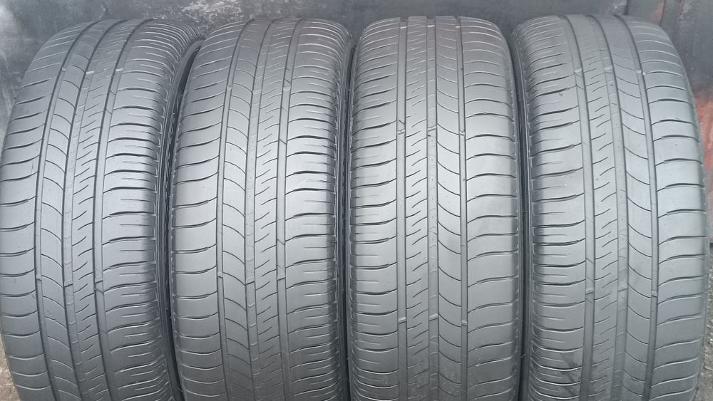 205/60/16 Michelin