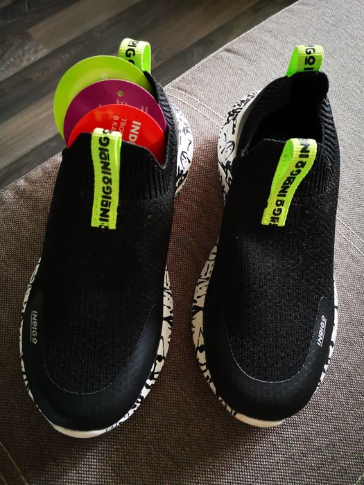 кроссовки текстильные