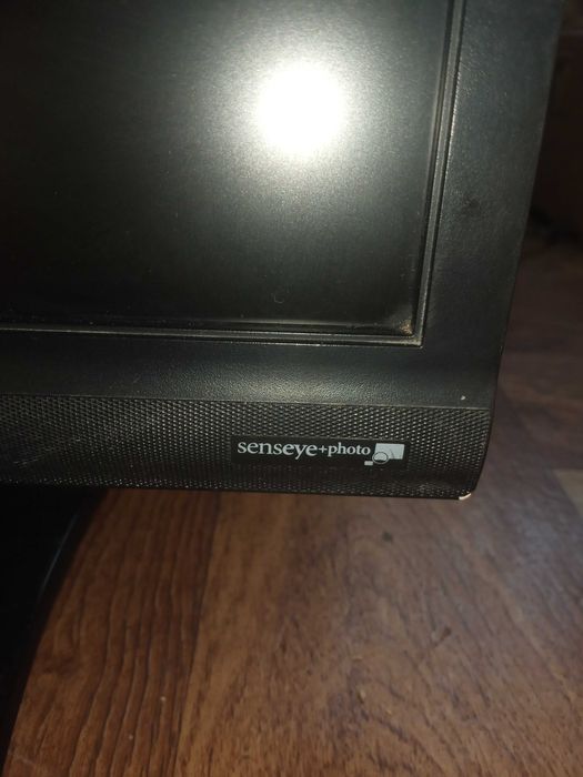 манитор неновый 17. дюймов