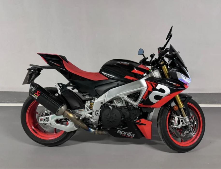 Aprila tuono V4 factory