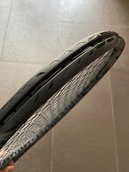 Solinco Blackout V2 300 XTD (грип 4)