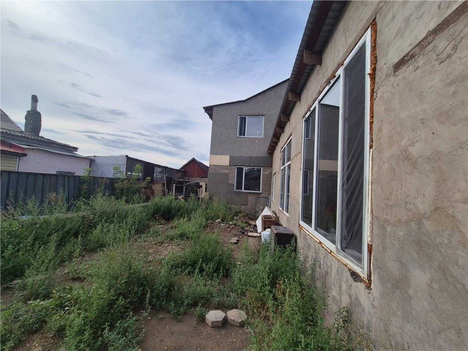 Продам 2 эт дом по ул.Тельмана.