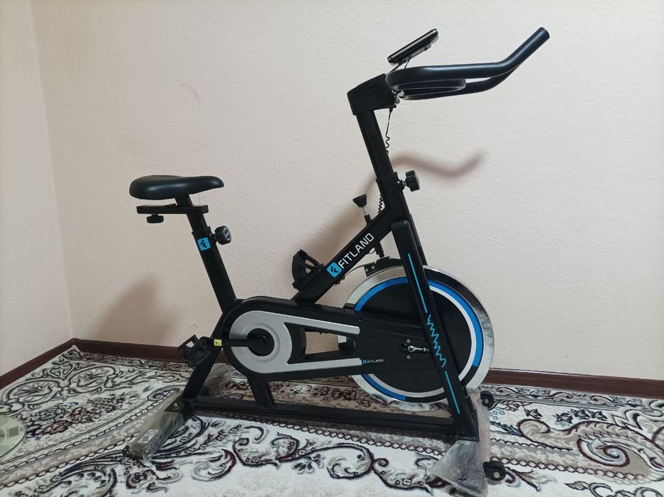 Velik damashni sotiladi