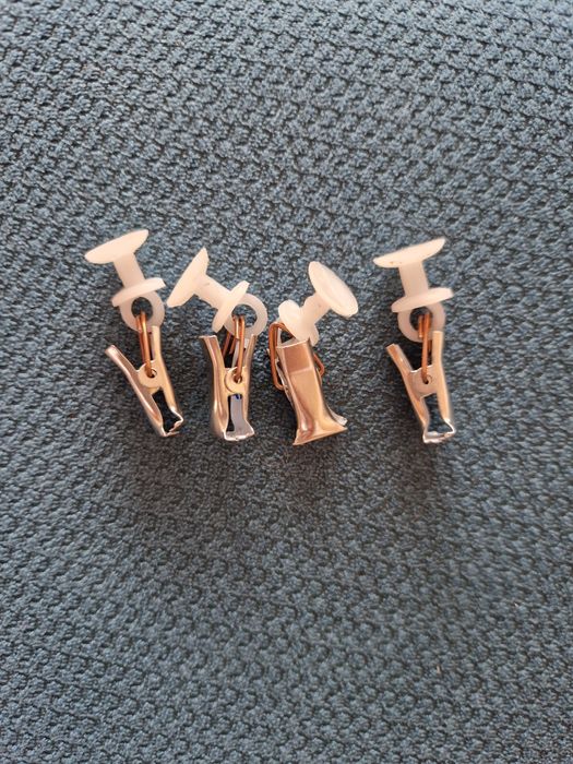 Запазено перде: дължина 290/височина 255