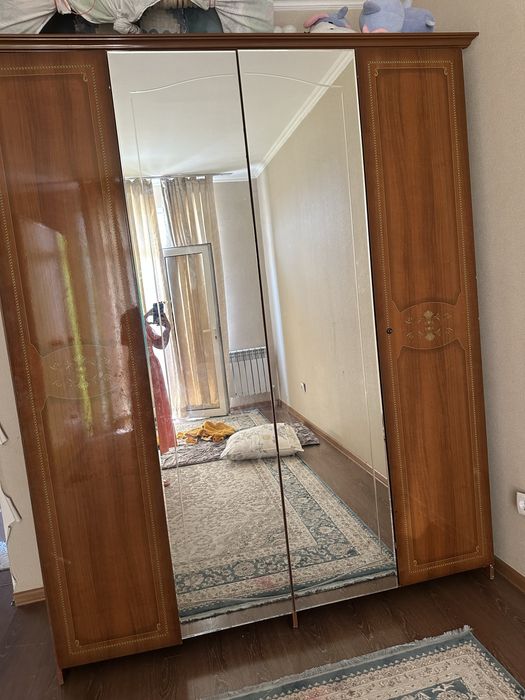 Спальный гарнитур