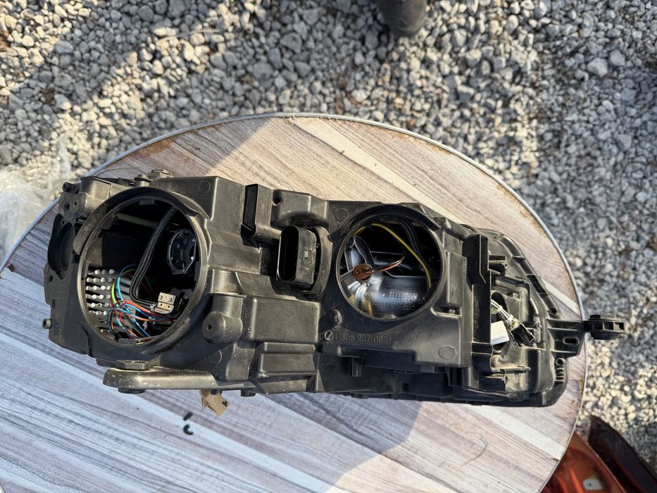 Фар Skoda Octavia