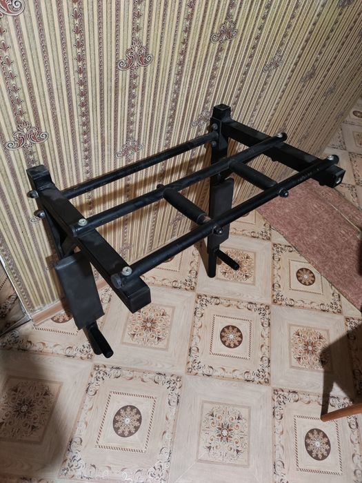 Продам настенный турник 3в1