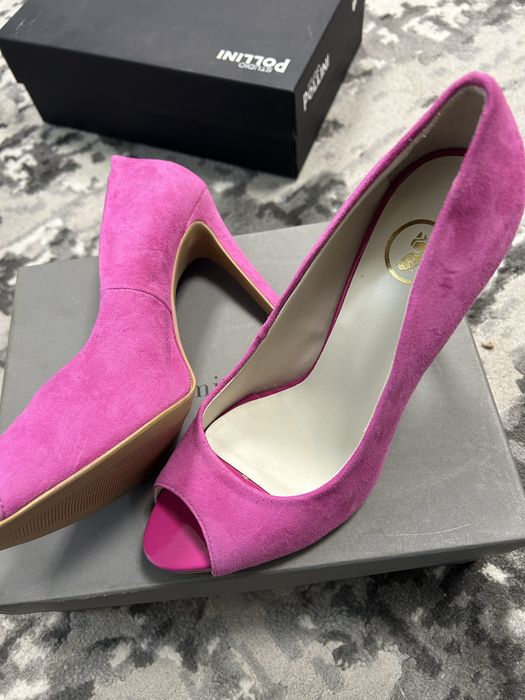 Pantofi cu toc nr 39-80 lei