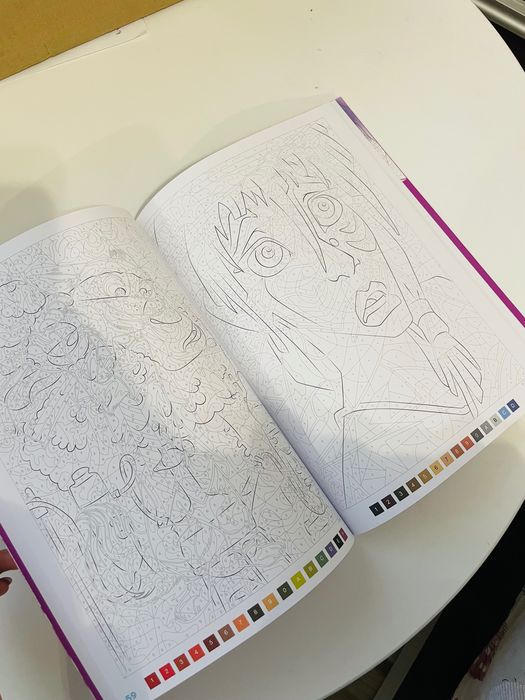 Книга за оцветяване по номера Disney - Trompe l'oeil Héros vs Méchants