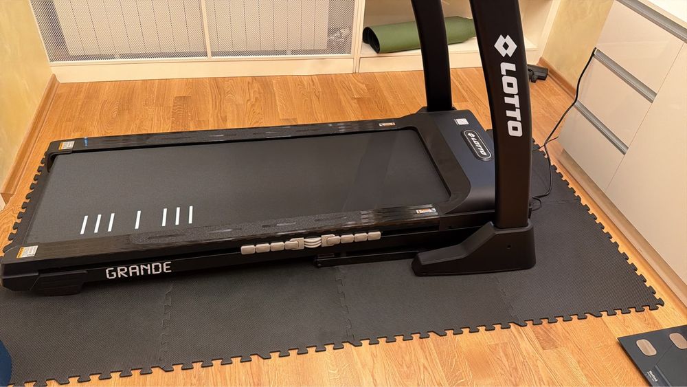 LOTTO FITNESS Smart Treadmill GRANDE 20 km / 4.0 HP