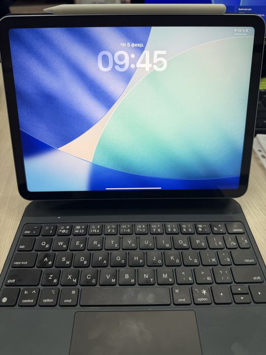 iPad Air 11 6 поколения.