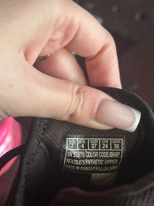 Adidasi skechers dama