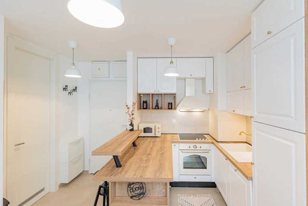 Дава се под наем Двустаен апартамент в Пловдив, Изгрев - 57 кв.м за 219.3 € - Снимка #3