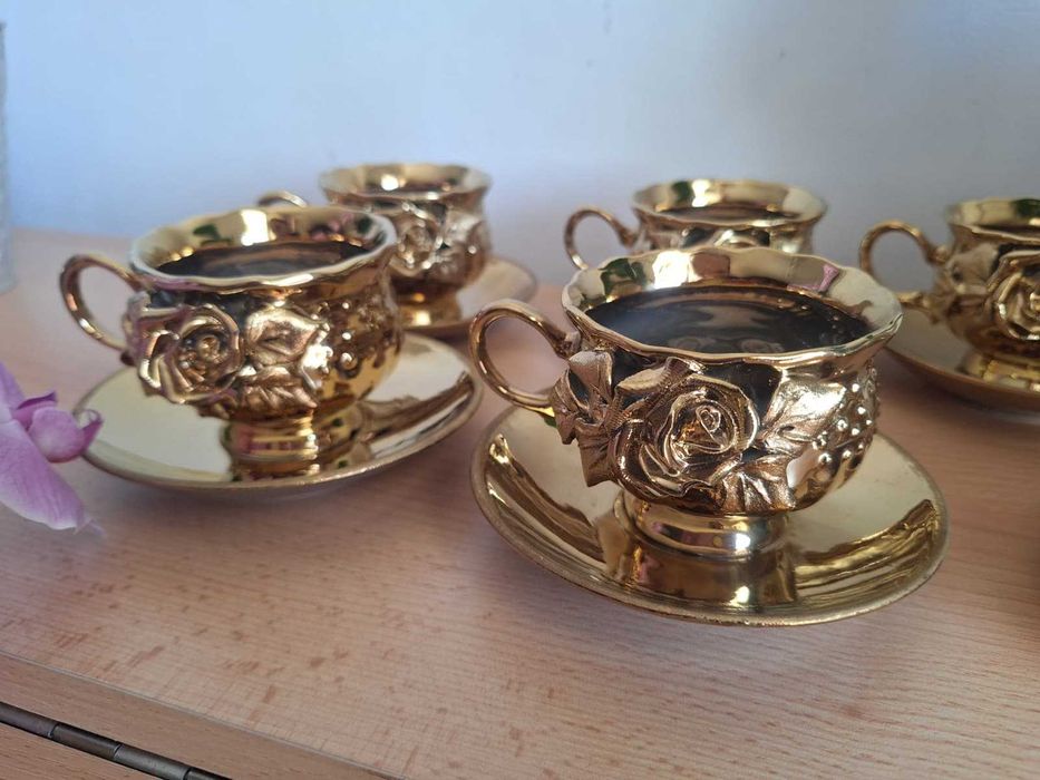 Vand set de cesti portelan + accesorii rafinate