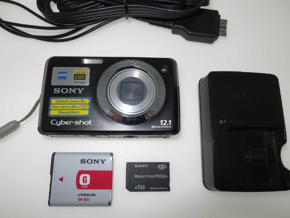 SONY Cyber-shot W210 компактен цифров фотоапарат дигитална камера