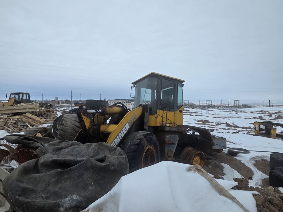 Фронтальный погрузчик