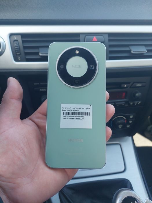 Vând Honor magic 8 lite