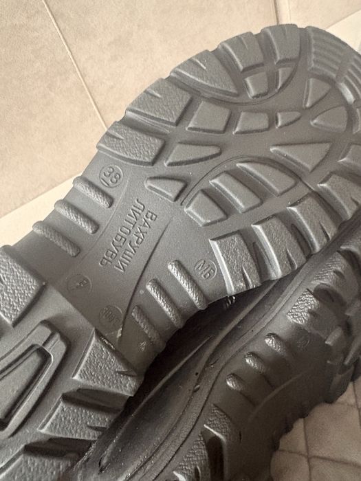 Продаю ботинки рабочие новый