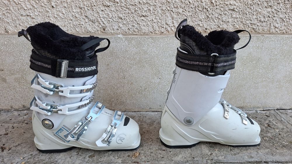 Запазени, дамски ски обувки Rossignol Pure Pro 80. Номер 24,5 / 38.
