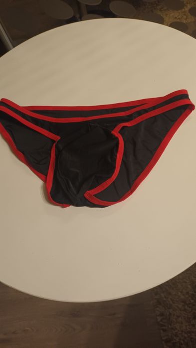 Vand chilot sexy pt barbati