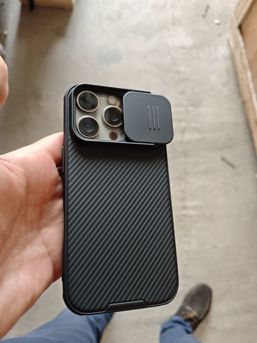 Продам iPhone 16 pro 256 gb Natural Titanium