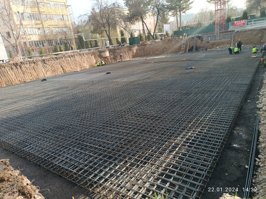 Бригада строителей монолитчики