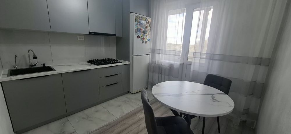 Продам 2 комнатную квартиру распашонка.