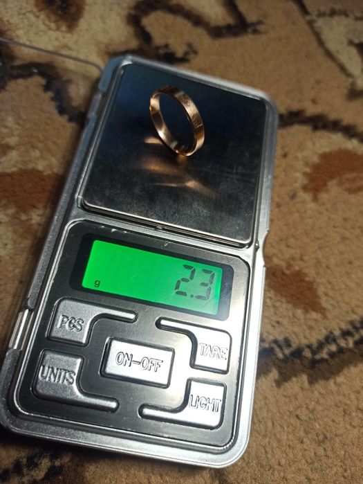 Продам кольцо 2,3 грамма