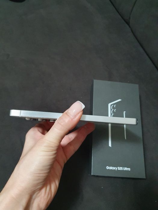 Samsung Galaxy S25 Ultra 256GB

Samsung G