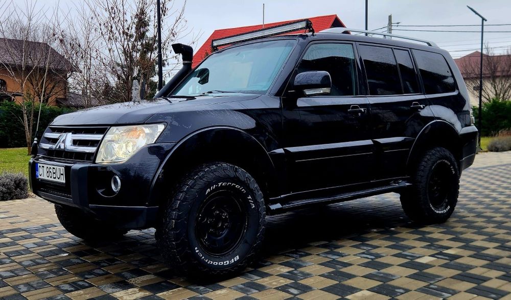 Mitsubishi Pajero 2008 3.2 diesel 7 locuri