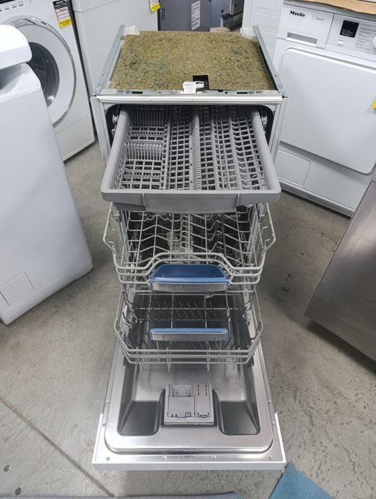 Съдомиялна машина за Вграждане BOSCH