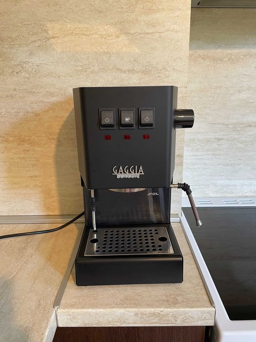 Кафемашина / еспресо Gaggia Classic RI9480 + кафемелачка Gaggia MD15 + премиум аксесоари