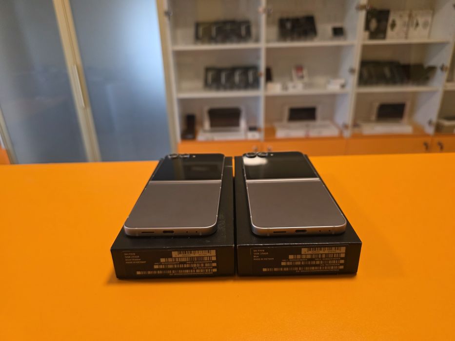 Samsung Z Flip6 256gb 12gb Silver resigilate factura garantie