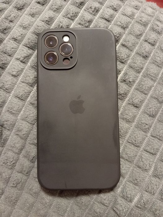 Продам айфон 12 про макс