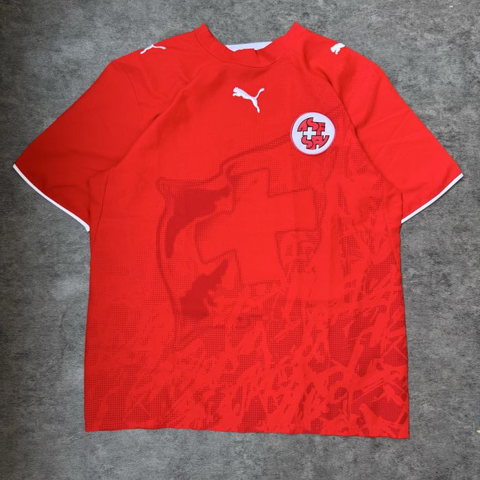 Tricou fotbal  vintage elvetia  Puma Switzerland  Jersey Red marimea M Football sezon 2006-2008