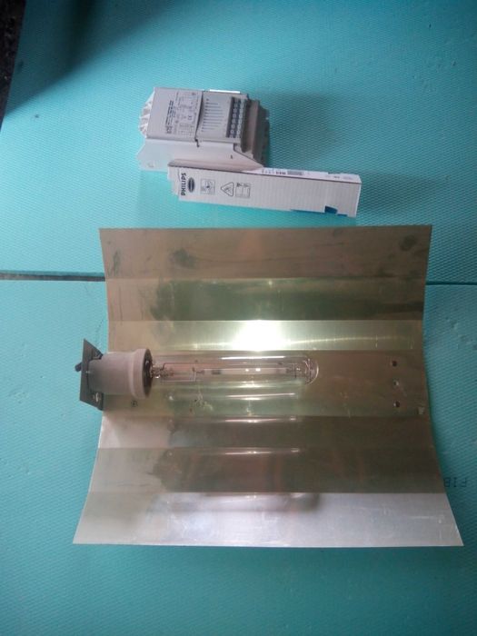 Лампа 400w ,Рефлектор и Дросел ( запалка )